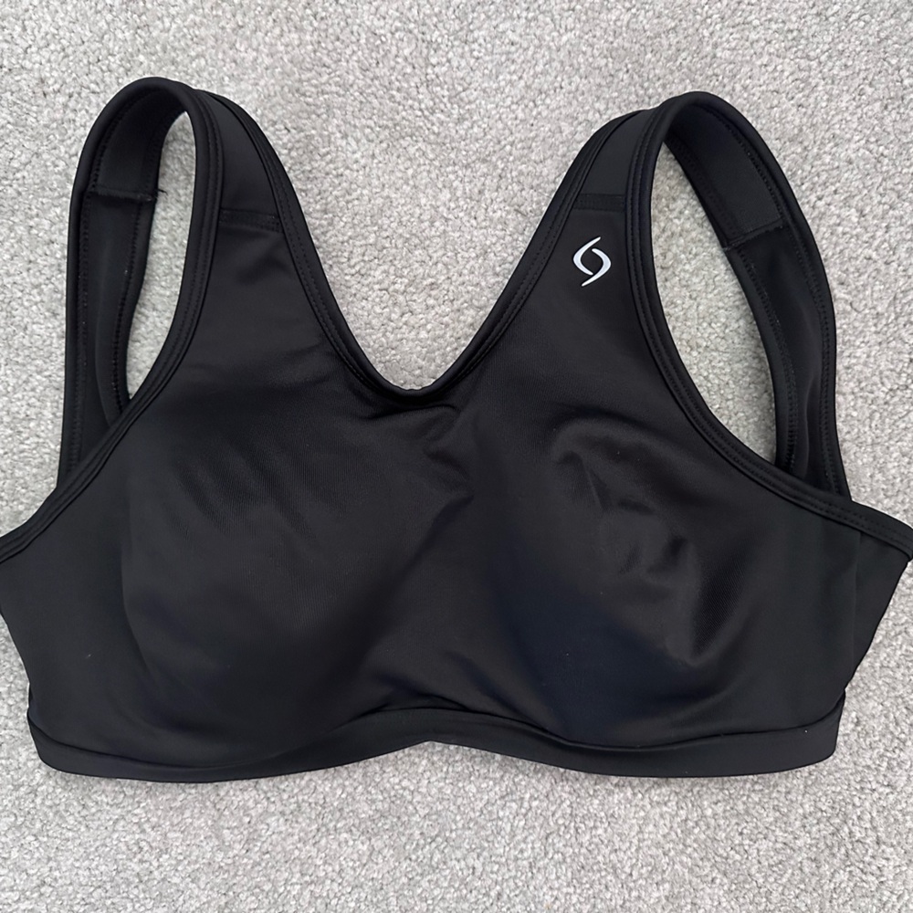 Moving Comfort black sports bra, Sz 32DD